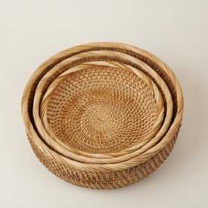 Bandeja de Servir de Ratán Única de United Trade World, Almacenamiento de Alimentos para Cocina, Decoración del Hogar, Elegancia Natural, Eleva la Estética de tu Hogar - Product Image 1