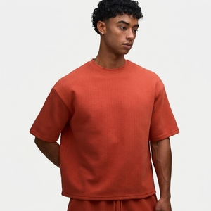 Conjunto de Verano Transpirable de Algodón Liso con Logo Personalizado, Estilo Urbano Vintage, OEM, Lujo, Oversize, Hombros Caídos, Camiseta y Pantalón para Hombre - Product Image 5