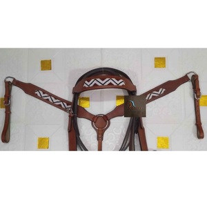 ชุดบังเหียนและสายรัดอกม้าหนังสีน้ำตาลแบบตะวันตก พร้อมลวดลายเชฟรอนสีขาวประดับลูกปัด ปรับขนาดได้ - Product Image 3