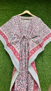 Robe Kaftan Bohème en Coton pour Femme, Imprimé Floral, Col en V, Taille à Cordon, Manches Larges, Parfaite pour la Plage, les Vacances et les Soirées - Product Image 6