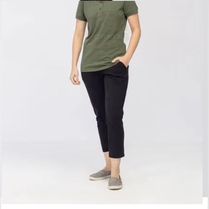 Polo pour femme coupe classique en mélange de coton doux et respirant, col polo classique et coutures durables pour une longue durée - Product Image 6