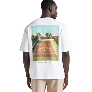 Camiseta de Manga Corta con Cuello Redondo para Hombre, Diseño Gráfico de Cancha de Tenis en la Espalda, Estampado Pequeño en el Pecho, Corte Relajado, Casual, Venta al Por Mayor, Personalizable, OEM, Camisetas de Algodón - Product Image 4