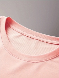 T-shirt et short de streetwear en coton 100% avec impression graphique personnalisée de haute qualité, fermeture élastique à la taille, respirant, tendance, pas cher - Product Image 4