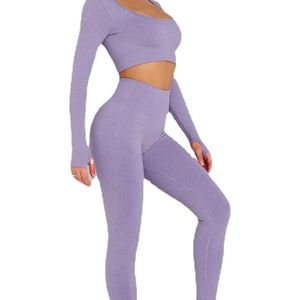 Conjunto de Yoga de Cintura Alta con Efecto Lifting, Top Corto de Manga Larga, Conjunto Deportivo Sin Costuras de Secado Rápido, Ropa de Entrenamiento Morada - Product Image 3