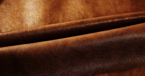 Wholesale Coated Genuine <b>Leather</b> Varsity <b>Jackets</b> <b>Men</b> Custom Unisex Stand Collar Vintage Style Hooded <b>Jacket</b> - Product Image 3