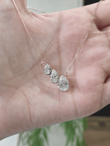 Collar de Diamantes con Corte Pera, Certificado IGI, Cultivado en Laboratorio, 4.40ct, Oro Rosa, Tres Colgantes con Engaste de Puntas, Lujoso, para Uso Diario, Regalo - Product Image 3