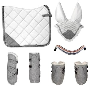Équipement d'équitation de dressage en gros : Tapis de selle confortable et respirant, ensemble pour chevaux en coton personnalisé OEM avec doublure en polycoton - Product Image 1