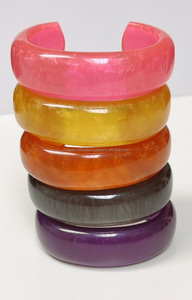 Unique Design Resin Bangles Shape <b>Casting</b> Technique <b>Hand</b> Created Smoke Pattern Pearls Diamonds Jewelry Box for Weddings Parties - Product Image 3
