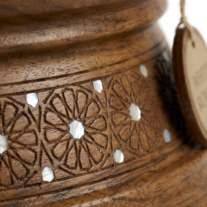 Tajine de service élégant et luxueux en bois et métal, style Héritage Ramadan, avec incrustation de nacre, idéal pour offrir en cadeau de luxe - Product Image 2