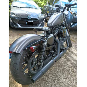 Motocyclette d'occasion 2017 Custom pour Cruiser 883 Iron, design élégant, Street Command, conduite précise, à vendre - Product Image 2