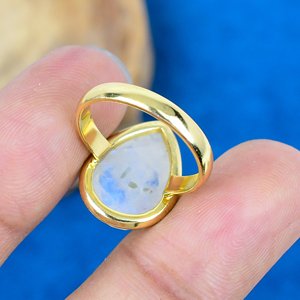 Handmade Rainbow Moonstone Pear Shape Gemstone 18k Gold Microne Over 925 Sterling <b>Silver</b> <b>Ring</b> - Product Image 4