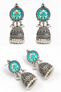 Proveedor Mayorista de Pendientes Jhumka de Plata Oxidada Pintados a Mano con Meenakari Estilo Bollywood para Mujer, con Gotas de Perlas de Imitación para Bodas - Product Image 4