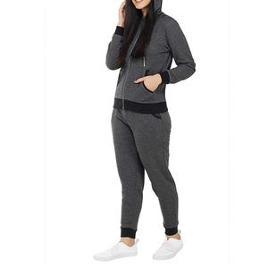 Survêtement à blocs de couleurs pour femmes avec design moderne Survêtement pour femmes avec sweat à capuche court et pantalon taille haute - Product Image 4