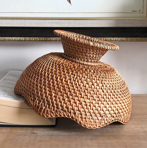 Cesta de mimbre natural tejida a mano con borde ondulado, para frutas, aperitivos, para mesa de centro, cocina, decoración del hogar, de Vietnam. - Product Image 3