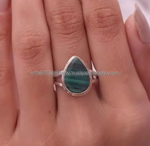 Anillo bohemio de Plata de Ley 925 natural, anillo llamativo de piedras preciosas de malaquita chapada en rodio con banda de plata ajustable - Product Image 2