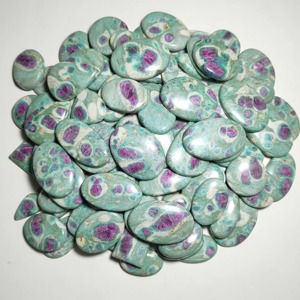 Magnifique Pierre Précieuse Fuchsite Rubis en Gros, Pierre Cabochon Fuchsite Rubis Naturelle de Haute Qualité, Pierre Fuchsite en Vrac Très Demandée - Product Image 1