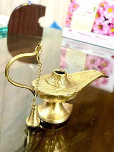 Lampe Aladdin en laiton artisanale, style magique arabe, lampe décorative pour la maison, le mariage, le bureau, la décoration de table, objet de collection - Product Image 5