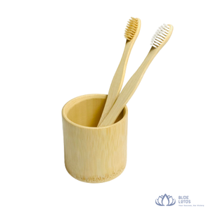 MEILLEURES VENTES |   Brosse à dents à poils végétaux, écologique, réutilisable, format voyage, poils moyens, outil de nettoyage dentaire - Product Image 1