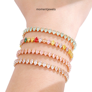 Brazalete Abierto Ajustable con Eslabones de Piedras de Colores y Zirconia Geométrica Chapado en Oro de 18k para Mujer, Ideal para Fiestas - Product Image 4