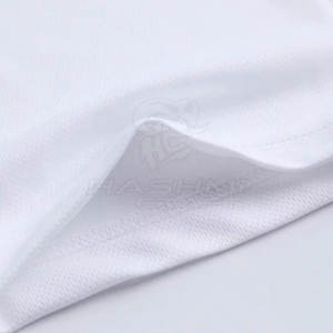 Camisetas y pantalones cortos de fútbol profesionales hechos de material duradero diseñados para máxima comodidad y rendimiento en el campo. - Product Image 4