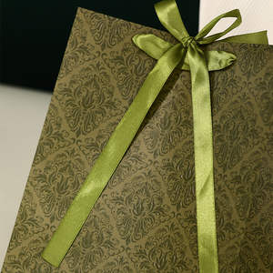 Bolsas de Papel Kraft Laminado Mate de Lujo Personalizadas, Resistentes al Agua, en Varios Tamaños, Descuento por Volumen para Empaque de Joyería y Regalos - Product Image 5