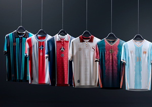 Conjunto de Camiseta y Pantalones de Fútbol Personalizados con Impresión por Sublimación Profesional y Elegantes Elementos Gráficos de Plumas - Product Image 4