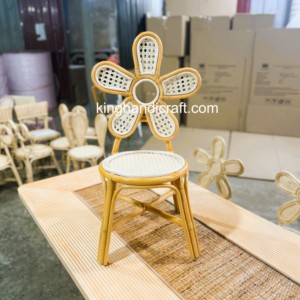 Chaise pour enfants en rotin artisanal pour événements festifs, siège tressé naturel pour enfants pour location d'événements d'anniversaire et de mariage - Product Image 3