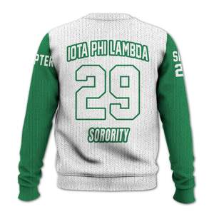 เสื้อแจ็คเก็ตวาร์ซิตี้สีขาวผสมเขียวมรกตแบบกำหนดเองของ Iota Phi Lambda พร้อมเสื้อสเวตเตอร์ถักของชมรม Iota Phi Lambda - Product Image 6