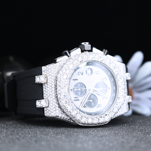 Montre chronographe de luxe sertie de diamants – Montre à quartz pour homme avec lunette entièrement sertie de diamants Moissanite CZ et bracelet en caoutchouc noir - Product Image 4