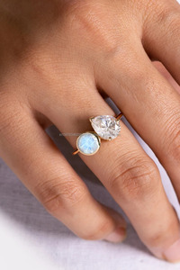 Bague de fiançailles de mariage de style vintage en or jaune 14 carats certifiée IGI diamant de laboratoire 18 carats blanc taille poire bande de luxe pour les fêtes - Product Image 4