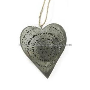 Coeur décoratif suspendu en fer avec argent fini pour la décoration de la maison et d'autres décorations de Noël - Product Image 2