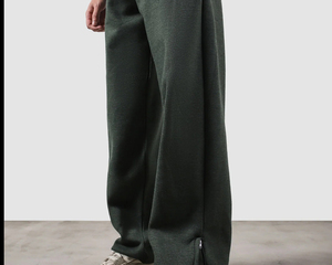 Custom Logo Solid Plain Color Men Loose Pants Solid Color Yellow Joggers Straight Sweat Pants Sweatpants With Logo for Man - Product Image 3