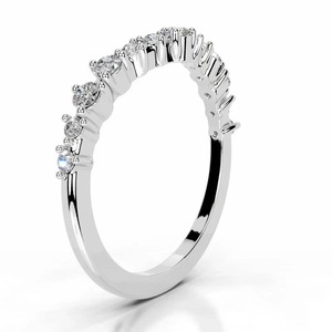 Bague de mariage Nythera avec diamant rond cultivé en laboratoire, certifié IGI - Product Image 2