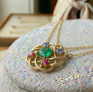 Collar de Ónix Verde Diseño Exclusivo, Piedra de 8mm, 16 Pulgadas de Largo, Plata de Ley 925, Chapado en Oro de 18K, Joyería de Primera Calidad - Product Image 1