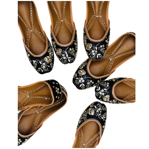 STAR IMPEX Hot Selling Ladies <b>Khussa</b> Jutti Shoes Traditional Pakistani Ethnic Floral Embroidery Velvet Upper Rhinestones - Product Image 6