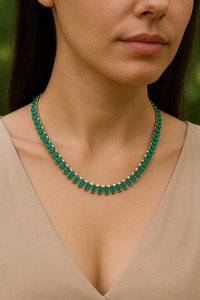 Collier ras-de-cou en or massif 14 carats avec émeraude zambienne, design Art Déco, bijoux fins de luxe, cadeau élégant pour femme - Product Image 5