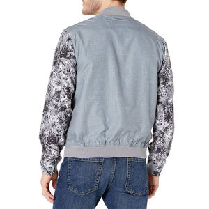 เสื้อแจ็คเก็ตบอมเบอร์สีเทาสำหรับผู้ชาย แขนพิมพ์ลายดอกไม้ คอตั้ง ปิดด้วยซิป สวมใส่สบายๆ ในฤดูใบไม้ผลิ ทรงปกติ - Product Image 2