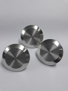 Tactiles antidérapants en aluminium moulé sous pression et usinés - Product Image 1
