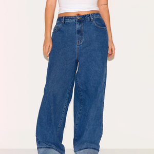 Nueva llegada, pantalones vaqueros holgados personalizados a buen precio para mujer, estilo streetwear, pantalones de mezclilla estilo flare, pantalones oversize para mujer - Product Image 1
