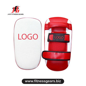 อุปกรณ์ฟิตเนส Just Fitness Gears แผ่นรองเตะคิกบ็อกซิ่ง สีแดงขาว วัสดุ PU ปิดด้วยเวลโคร ระบายอากาศได้ดี สำหรับผู้ใหญ่ ฝึกซ้อมศิลปะการต่อสู้ - Product Image 1