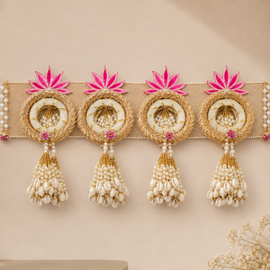 Décoration de porte artisanale en coquillages dorés et perles, Lotus Bandhanwar Toran, décoration festive pour la maison, décoration de mariage, Pooja, cadeau traditionnel - Product Image 1