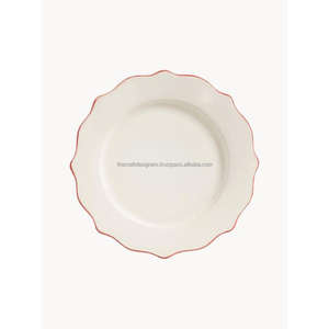 Assiette en émail blanc, style floral, plat en métal décoratif, assiette de service réutilisable pour les fournitures de restaurant et de café - Product Image 1