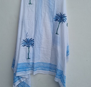 Paréo en coton imprimé palmiers bleus, tenue de plage tropicale, écharpe douce pour femme, 100% coton doux, paréo palmiers - Product Image 2