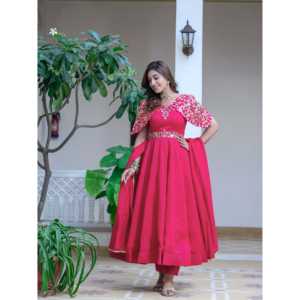 Belle robe musulmane traditionnelle avec Dupatta pour les fêtes et les occasions spéciales - Product Image 4