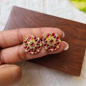18K Gold Plated Round Kemp Stud Earrings with Zircon and Pearl - Product Image 4