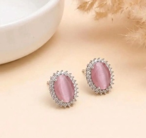 ต่างหูห่วงมุกธรรมชาติทรงกลมประดับพลอยสีชมพู ชุบทองคำขาว 14K ดีไซน์เรียบหรูสไตล์วินเทจ ของขวัญสำหรับเธอ - Product Image 1
