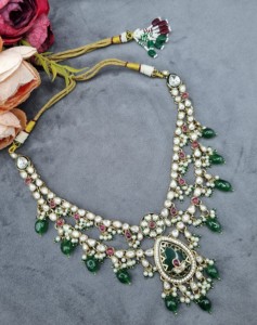 Luxury Pear Shape Uncut Stone Kundan <b>Necklace</b> With Earrings And Mangtika Traditional Ethnic Party Wear Jewellery Set Collections - Product Image 5