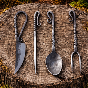 Juego de Cubiertos de Mesa Hechos a Mano con Hoja Recta de Acero al Carbono y Mango Negro, Forjados a Mano, Estilo Vintage Medieval - Product Image 4