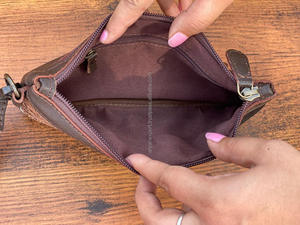 Cartera de cuero hecha a mano para mujer, cartera con cremallera de cuero genuino occidental, bolso de mano Floral pintado a mano - Product Image 6