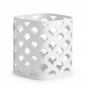 Porte-bougie cylindrique en acier blanc avec découpe géométrique pour la décoration de la maison, des mariages et des tables de Noël - Product Image 3